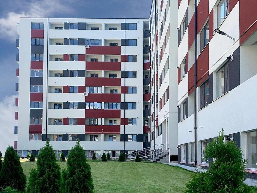 Militari Comfort Studio Roşu Екстериор снимка